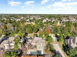 241 W Tupelo Green Cir in Spring, TX - Building Photo - Building Photo