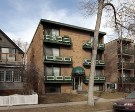 Canterbury House in Calgary, AB - Building Photo - Building Photo