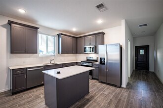 5135 Persimmon Peak Pl in Richmond, TX - Foto de edificio - Building Photo