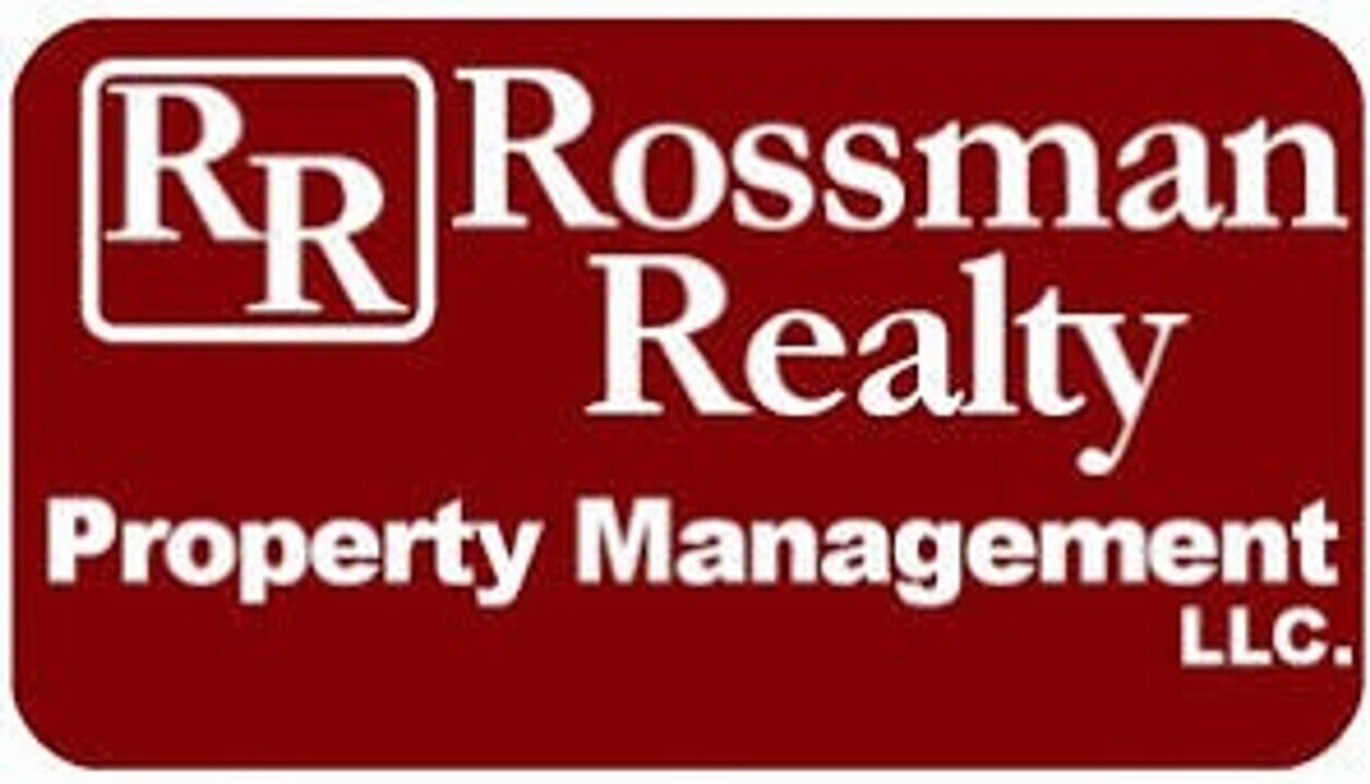 1104 SE 46th Ln in Cape Coral, FL - Building Photo