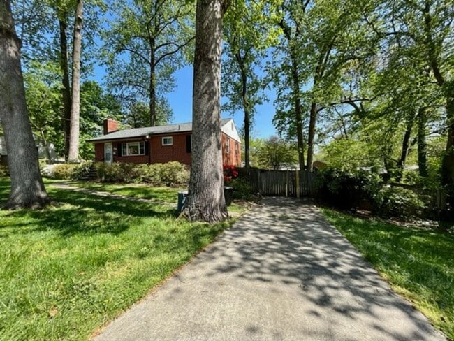 3700 Woodridge Ave in Silver Spring, MD - Building Photo - Building Photo