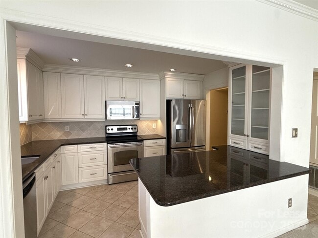 1016 Queens Rd in Charlotte, NC - Building Photo - Building Photo