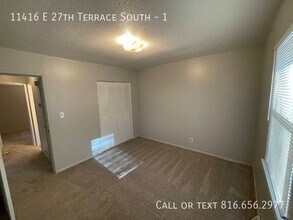 11416 E 27th Terrace S in Independence, MO - Building Photo - Building Photo