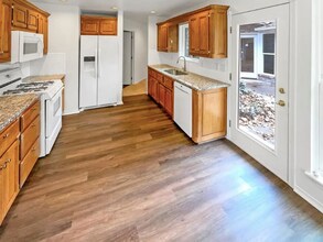 11708 Hollyrock Dr in Yukon, OK - Building Photo - Building Photo