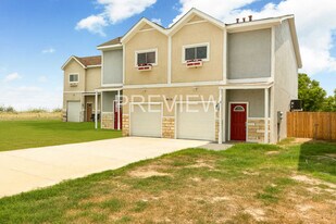 8611 Key Windy Way in Converse, TX - Building Photo