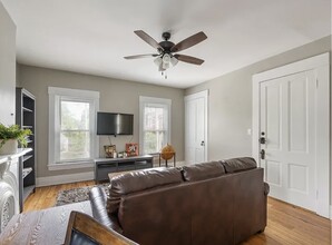 1614 Lucia Ave, Unit 2 in Louisville, KY - Building Photo - Building Photo