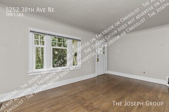 5252 38th Ave NE in Seattle, WA - Building Photo - Building Photo