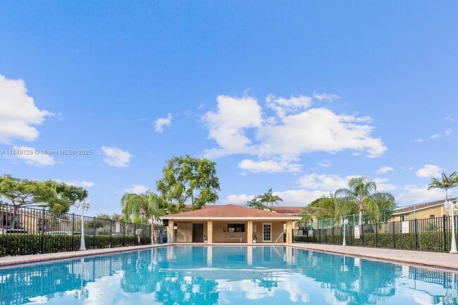 6013 10th Ave N in Greenacres, FL - Building Photo - Building Photo
