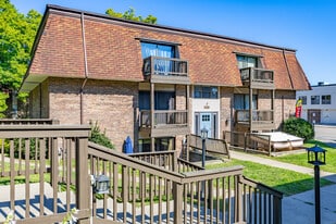 Emberwood Apartments in Harrison, OH - Building Photo