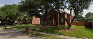 property at 2820 Lakemont Dr