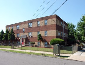 Jefferson Court Apartments in Norristown, PA - Building Photo - Building Photo