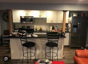 7 Denby Rd, Unit G in Boston, MA - Foto de edificio - Building Photo