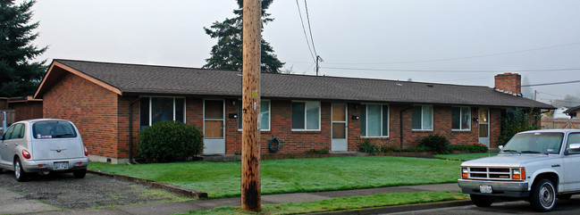 1320-1324 4th Ave NW in Puyallup, WA - Building Photo - Building Photo