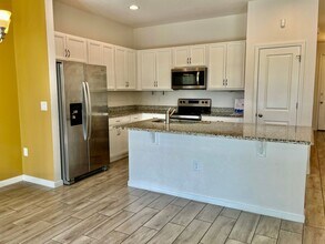 421 Disa Dr in Davenport, FL - Building Photo - Building Photo