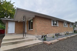 943 Van Gordon St-Unit -B in Golden, CO - Building Photo - Building Photo