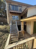 8102 Dunn St in Austin, TX - Building Photo