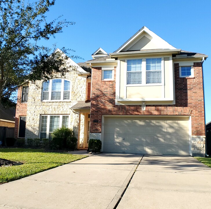 13705 Evening Wind Dr in Pearland, TX - Building Photo