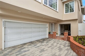 227 48th St, Unit 1704 in Newport Beach, CA - Building Photo - Building Photo