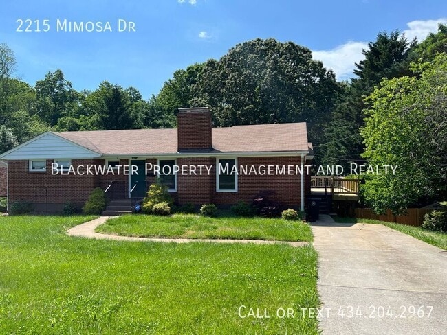 property at 2215 Mimosa Dr