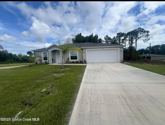 499 Oakleaf St SW in Palm Bay, FL - Building Photo - Building Photo