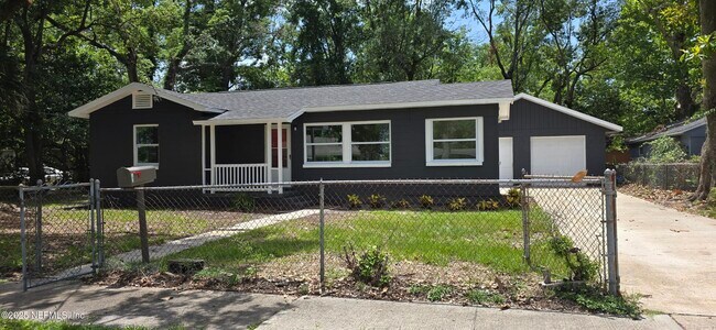 1090 Ontario St in Jacksonville, FL - Building Photo - Building Photo