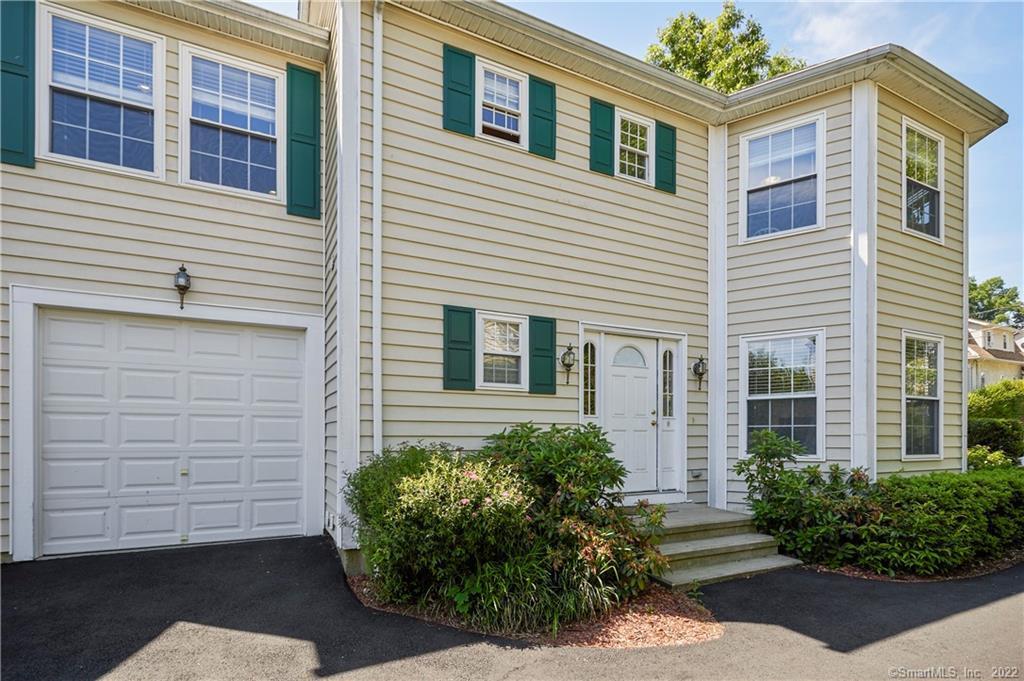 72 Houston Terrace in Stamford, CT - Building Photo