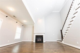 1705 Barfield Run NW in Atlanta, GA - Building Photo - Building Photo
