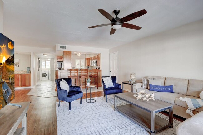 1501 Chesapeake Ave in Naples, FL - Building Photo - Building Photo