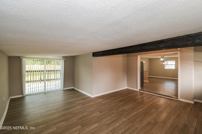 335 Bonnlyn Dr in Orange Park, FL - Building Photo - Building Photo