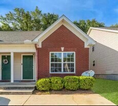 2772 Westbrook Ct in Tallahassee, FL - Building Photo