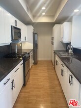 1862 S Bentley Ave in Los Angeles, CA - Building Photo - Building Photo