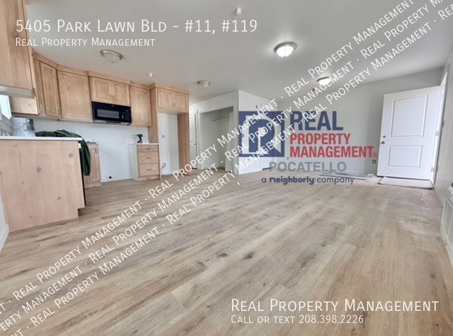 5405 Park Lawn Dr in Chubbuck, ID - Building Photo - Building Photo