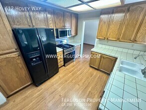 612 Hovey Way in Roseville, CA - Foto de edificio - Building Photo