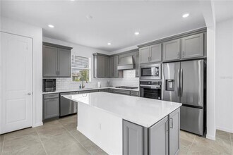 9403 Coastline Wy in Parrish, FL - Building Photo - Building Photo