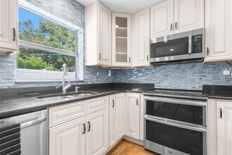 5201 S Quincy St in Tampa, FL - Building Photo - Building Photo