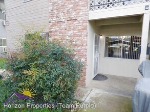 7449 Tiara Way in Citrus Heights, CA - Foto de edificio - Building Photo