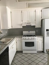 4425 Caminito Pedernal in San Diego, CA - Building Photo - Building Photo