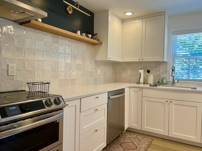 113 Cambridge St in Winchester, MA - Building Photo - Building Photo