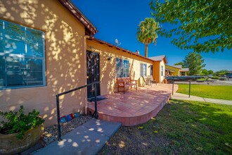 181 N Jefferson St, Unit 173 in Wickenburg, AZ - Foto de edificio - Building Photo