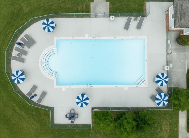 Blue Ridge Apartments in Johnson City, TN - Building Photo - Building Photo