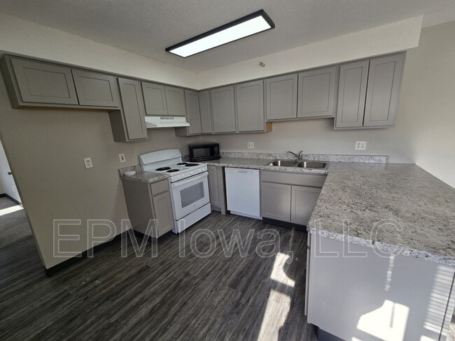 property at 60 Miller Ave SW