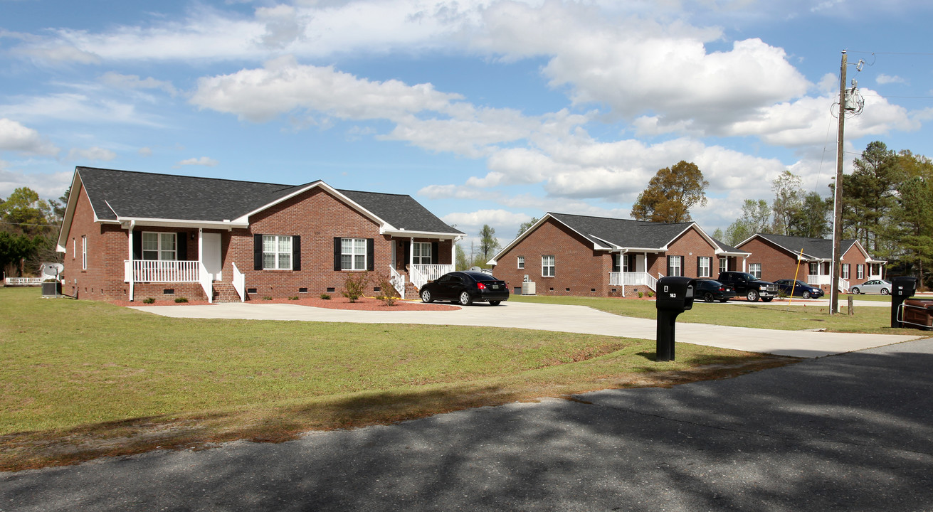 163-179 Gurley Ave in Goldsboro, NC - Foto de edificio