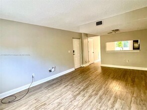8250 SW 149th Ct in Miami, FL - Building Photo - Building Photo