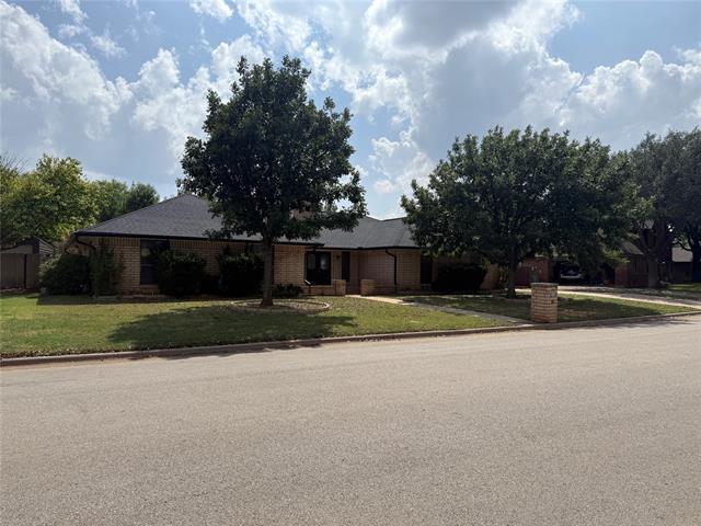 property at 90 Glen Abbey St