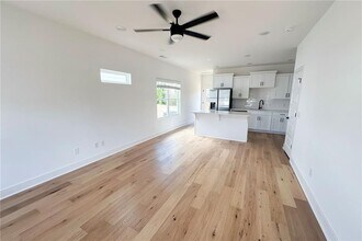 1326 Van Buren Ave in Fayetteville, AR - Building Photo - Building Photo