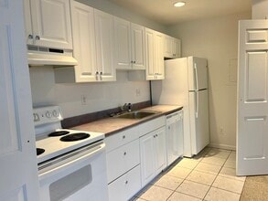 205 Chapin St in Southbridge, MA - Building Photo - Building Photo