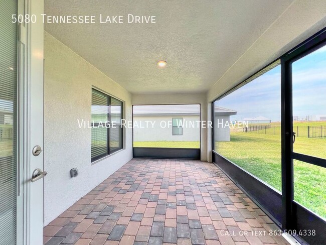 5080 Tennessee Lake Dr in Auburndale, FL - Building Photo - Building Photo