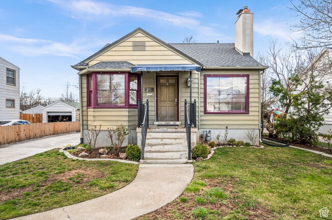 property at 2792 S Imperial St