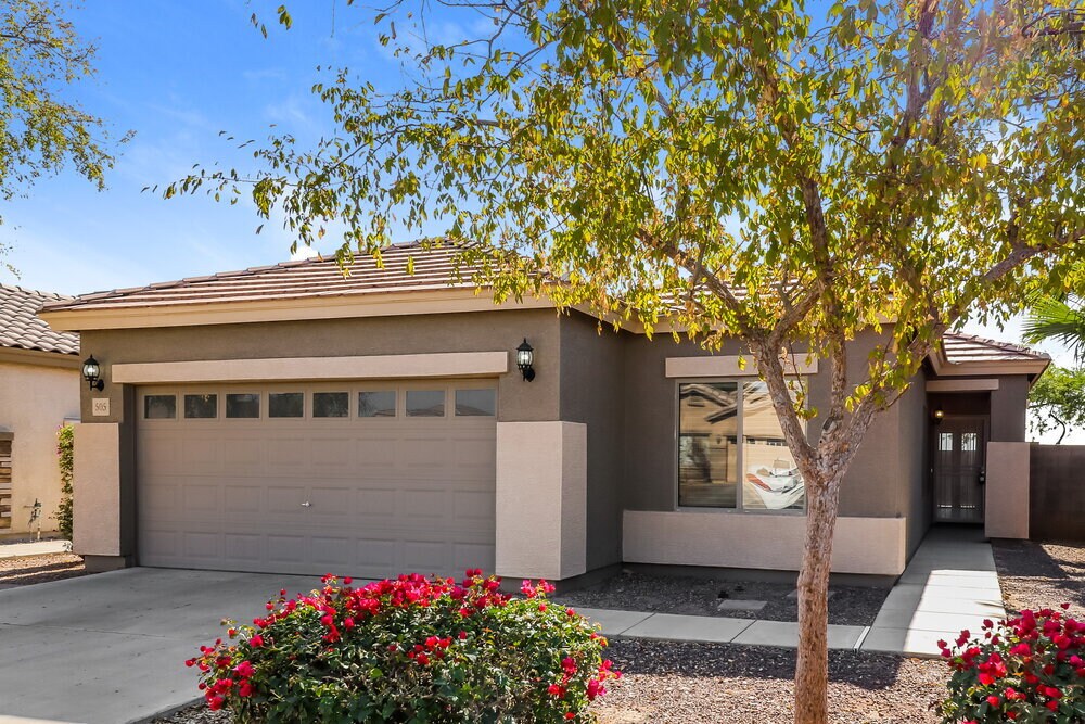 505 W Del Rio Ln in Avondale, AZ - Foto de edificio