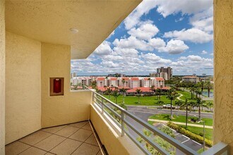 7862 Sailboat Key Blvd S in South Pasadena, FL - Building Photo - Building Photo